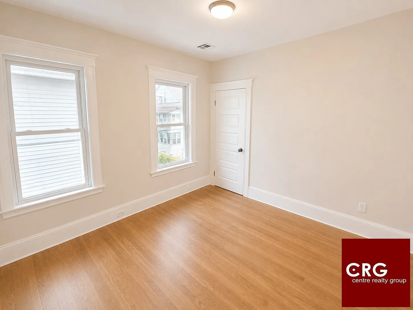 6 bed, 2.0 bath, $7,700 — Photo 3