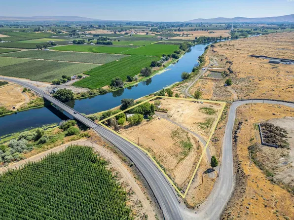 41 Bridgeview Rd, Grandview, WA 98930