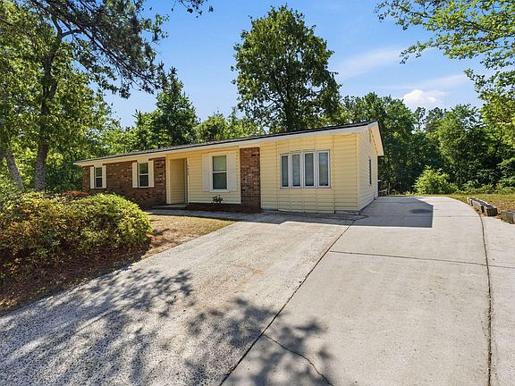 3rd image of 3624 Zurich Road