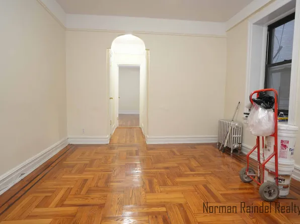 1751 67th Street image 3 of 16