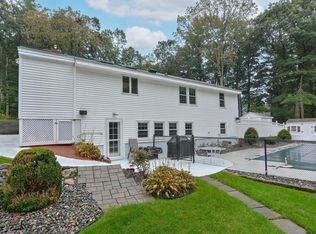 108 County Rd, Tewksbury, MA 01876