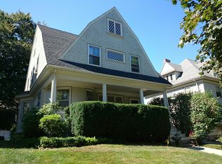 16 Meredith St, West Roxbury, MA 02132