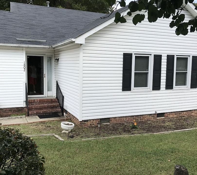 2nd image of 1802 Bristol Rd