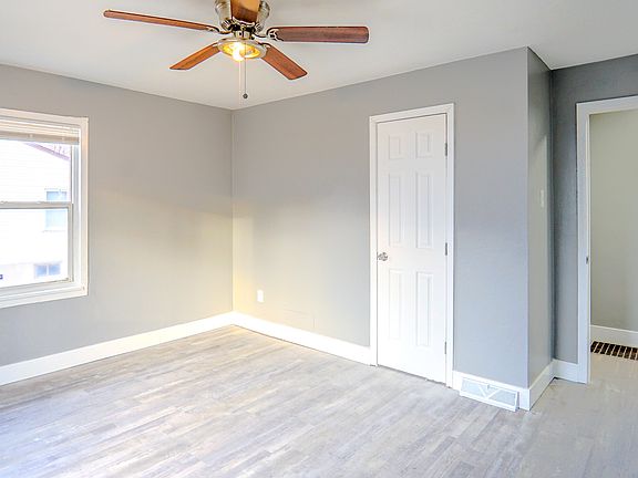 3rd image of 6118 Jackson Ave