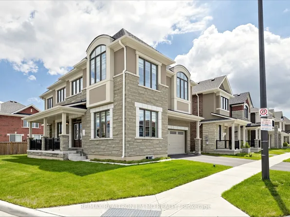 476 Kennedy Cir W, Milton, ON L9E 1P5