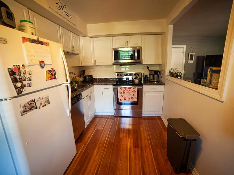 630 Country Ln #2 — Photo 10
