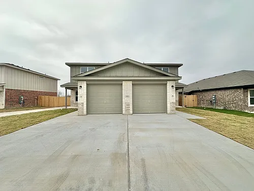 222B Dolphin Dr Photo 1