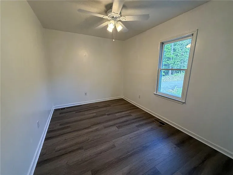 86 Robert Jones Rd — Photo 7