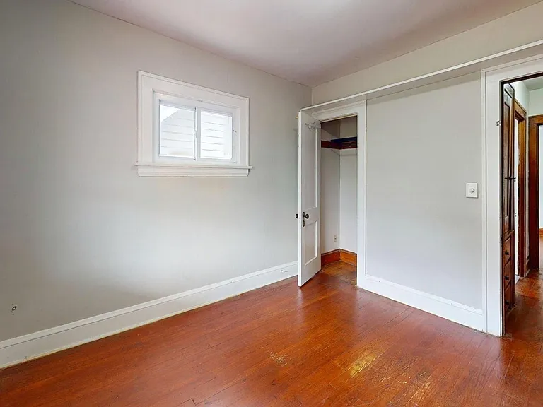 9715 Plymouth Ave — Photo 14