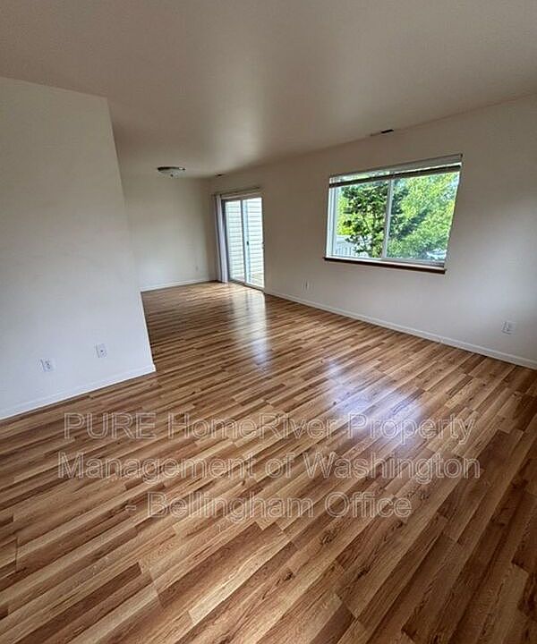 1st image of 3255 Racine St APT 202