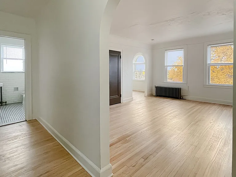 Glynn Court Apartments — Photo 2