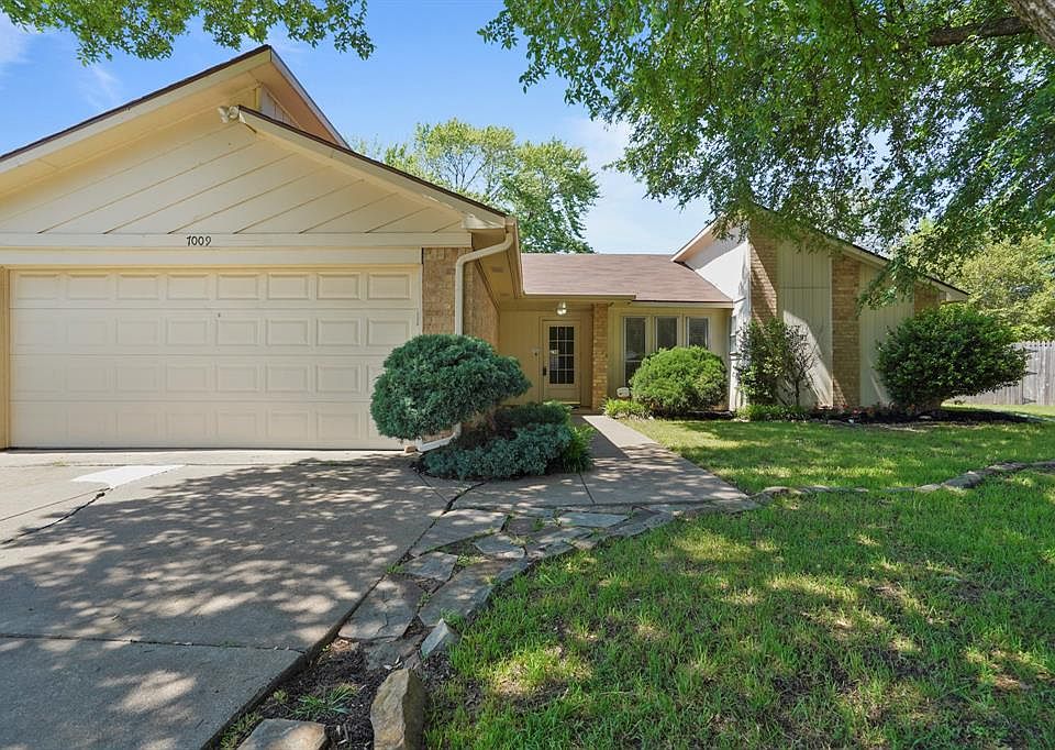1st image of 7009 Rose Lea Ct
