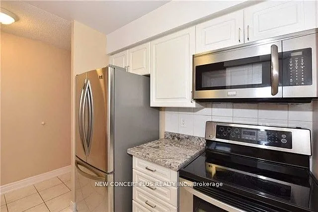 4968 Yonge St #2112 — Photo 8