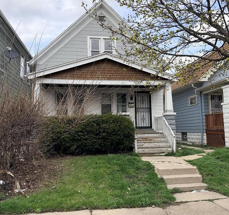 1st image of 1304 W Ring STREET #1304A