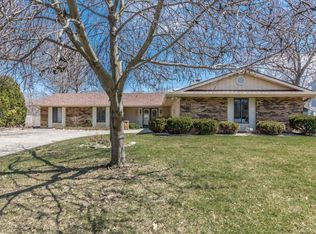 3934 Thorton Dr, Fort Wayne, IN 46815
