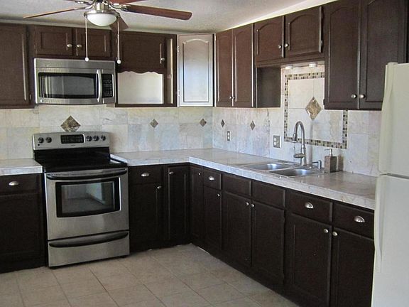 3rd image of 1707 E Calle Salamanca