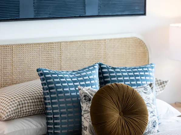 240 Willoughby Street image 13 of 24