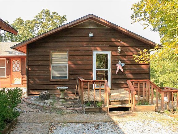 Image 5: Cottage/cabin entry