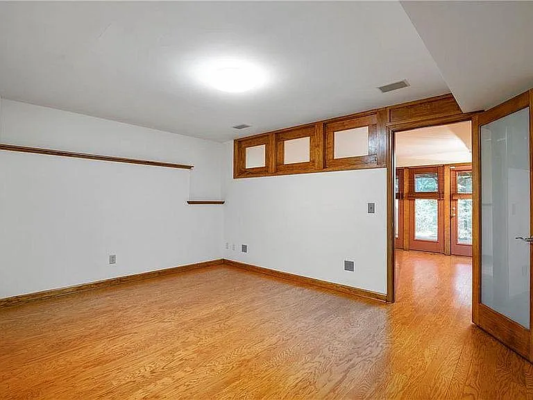 2283 Shenandoah Ave NE — Photo 19