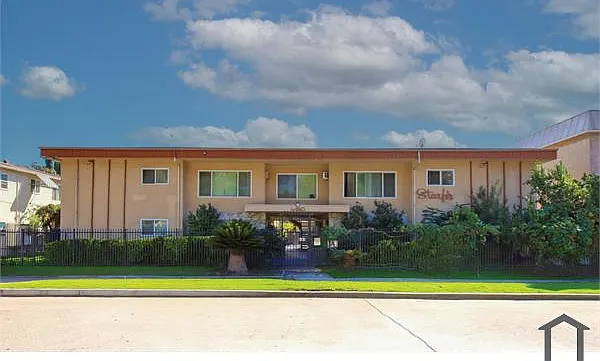 1 bed, 650 sqft, $2,200 — Photo 2