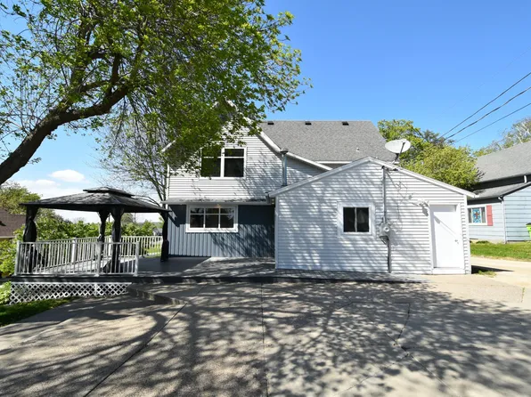 131 E 7th St, Zumbrota, MN 55992