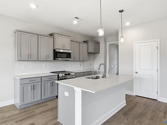 7th image of this home