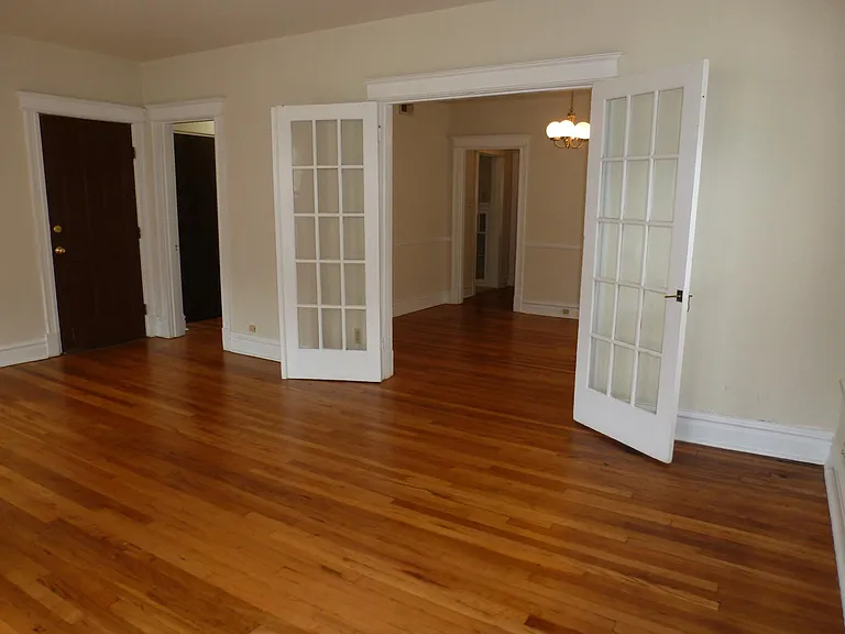 734 Syracuse Ave — Photo 7