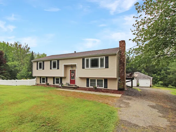38 Treadwell Acres, Hermon, ME 04401
