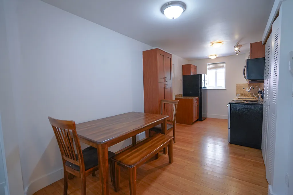 613 Westgate Ave — Photo 4