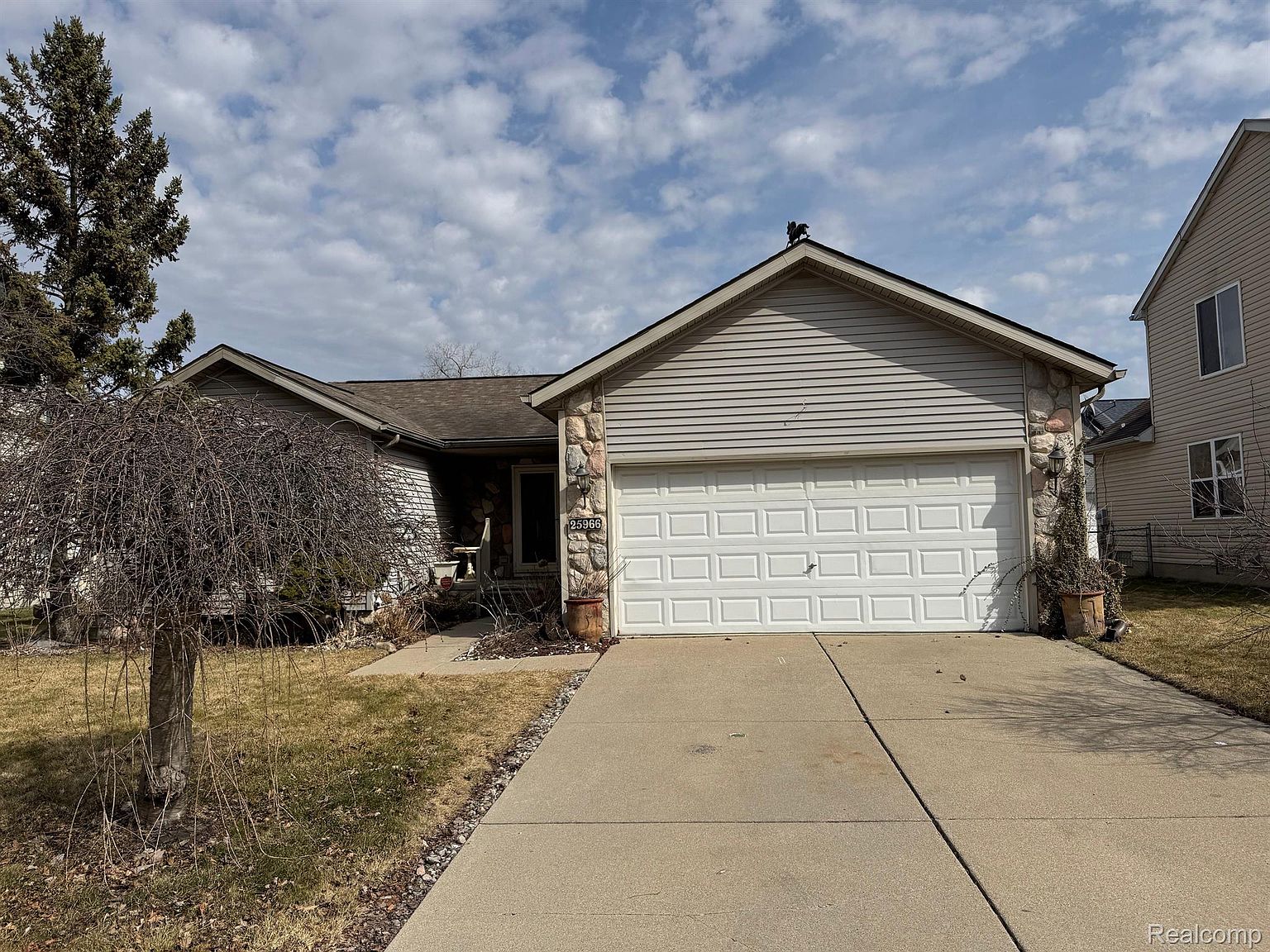 25966 Peppertree Ln, Warren, MI 48091 | Zillow