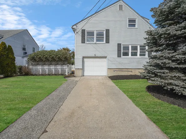 163 Wright Avenue, Malverne, NY 11565