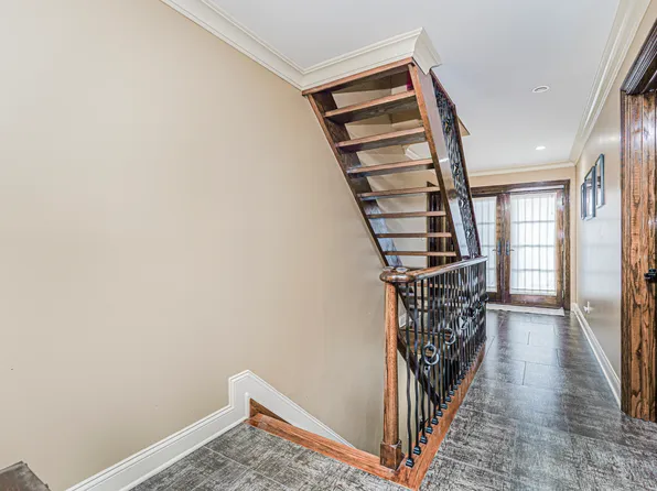 14 Walnut Place image 29 of 47