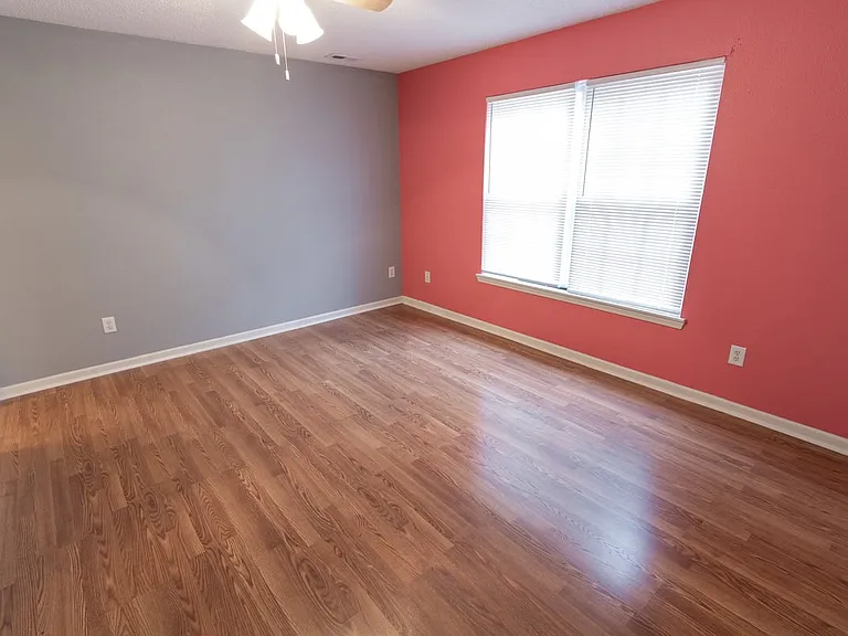 11968 Locus Ln — Photo 17