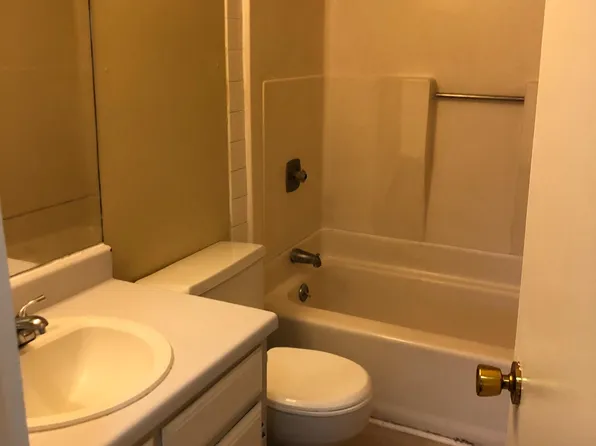 727 S Main St APT 35, Hinesville, GA 31313
