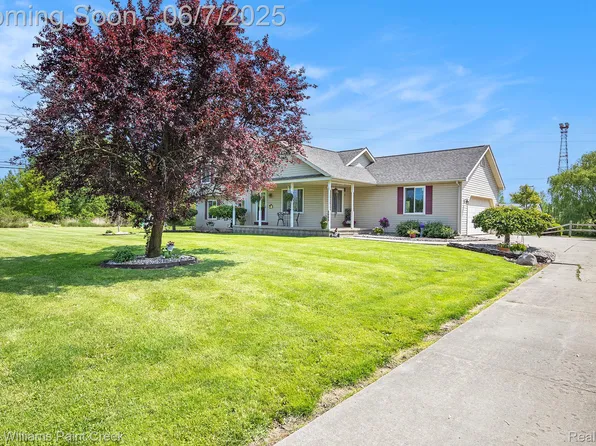 3993 Single Tree Cir, Dryden, MI 48428