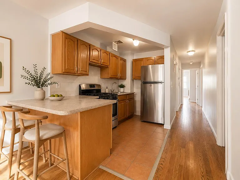 1775 Eastern Pkwy #2 — Photo 3