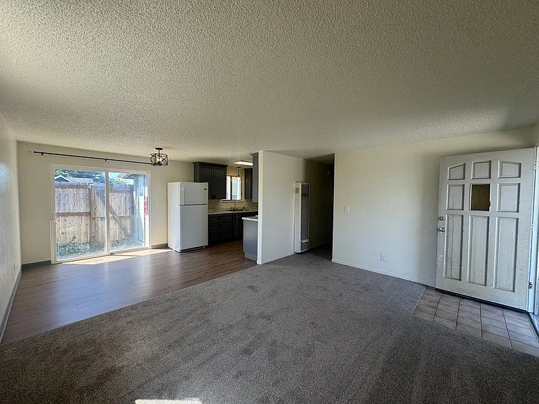 2729 California St #1-3 — Photo 8