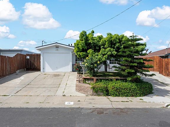 5th image of 19 Wharf Drive