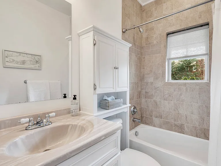 56 Sandy Hollow Rd — Photo 17