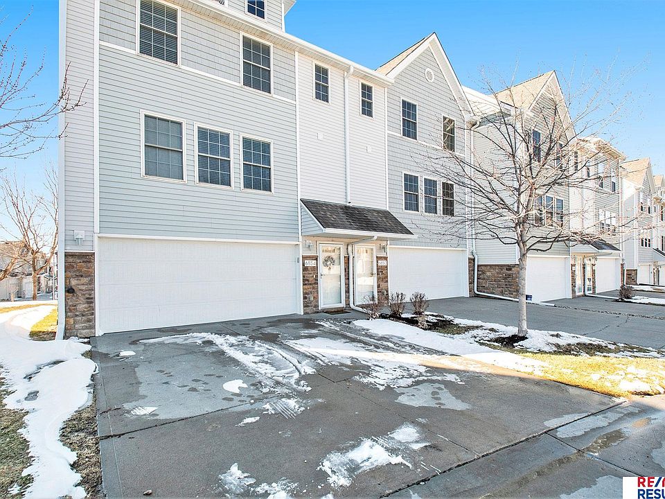 1st image of 6854 S 182nd Ct #113