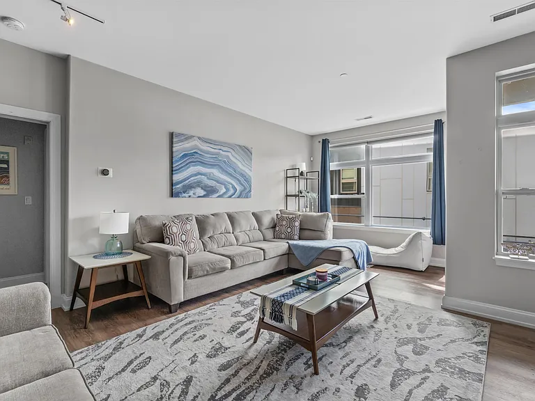 1905 N Water St #102 — Photo 14