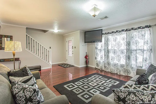 4 bed, 2.5 bath, 2857 sqft, $2,850 — Photo 3