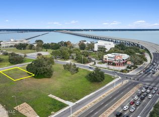 167 1st St, Biloxi, MS 39530