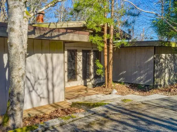 2190 Wicklow Pl, Pt Roberts, WA 98281