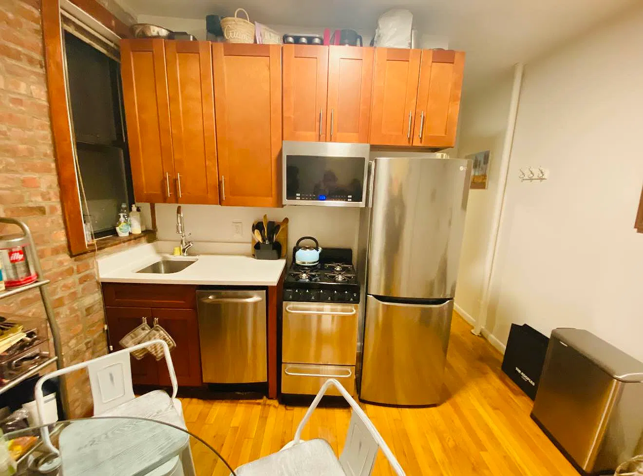 238 East 25th Street — Photo 1