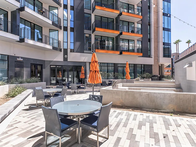Rendezvous Urban Flats — Photo 47