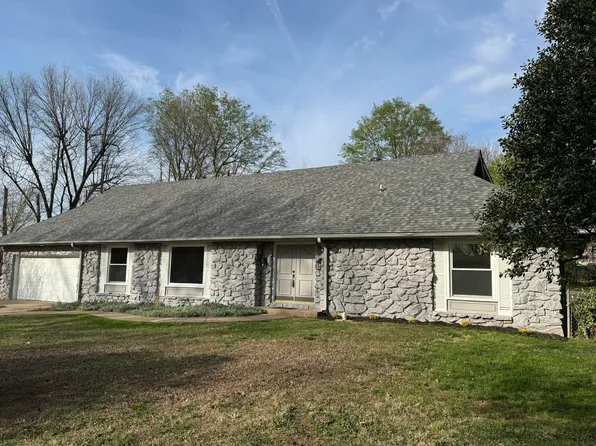 3312 S Graystone Avenue, Springfield, MO 65804