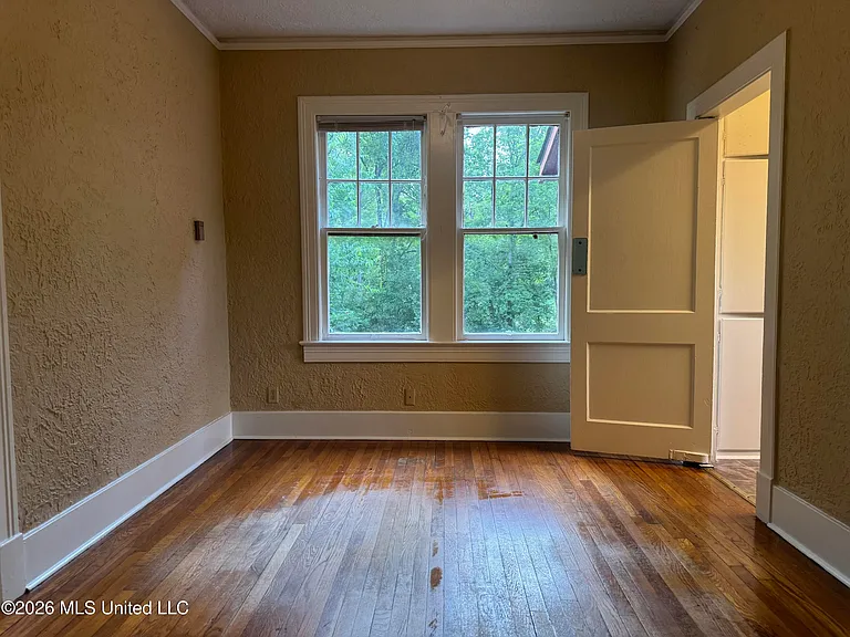 428 Decelle St — Photo 19