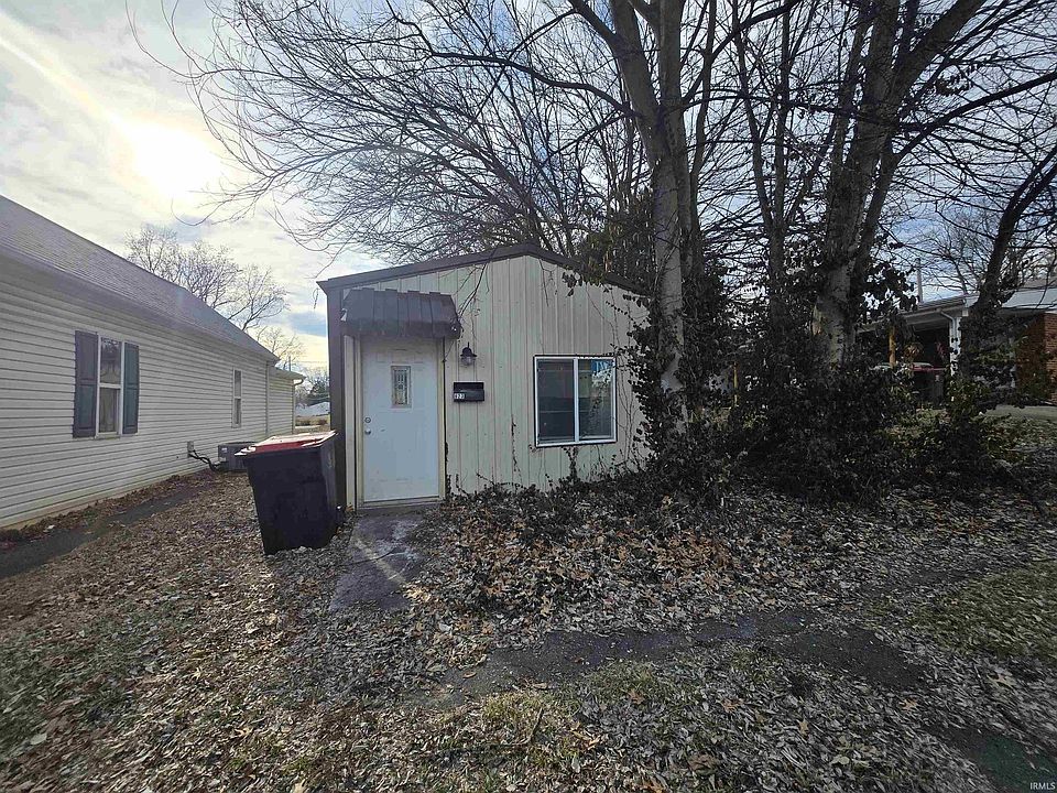 1st image of 823 Mill St