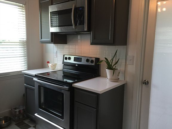 5th image of 802 Potter Ln